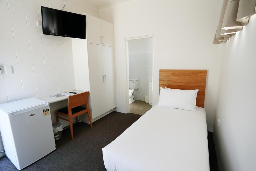 Townsville City Motel Room photo