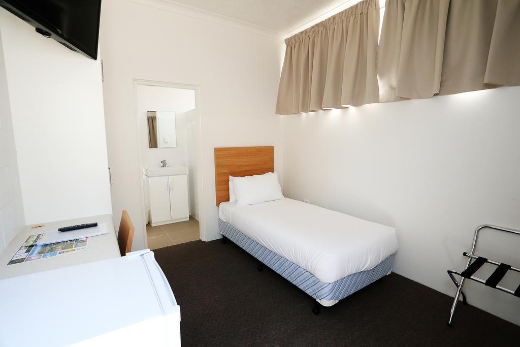 Townsville City Motel Room photo